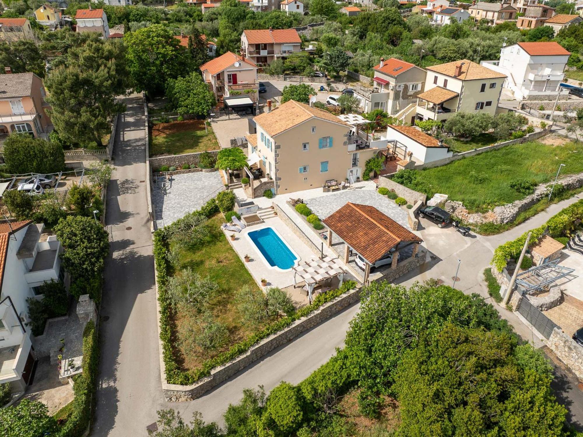 Apartment Katalin Kornić Екстериор снимка